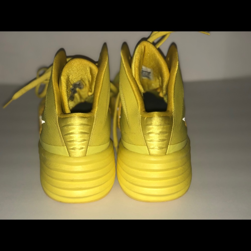 Bright yellow nike hyper dunk - Picture 3 of 6
